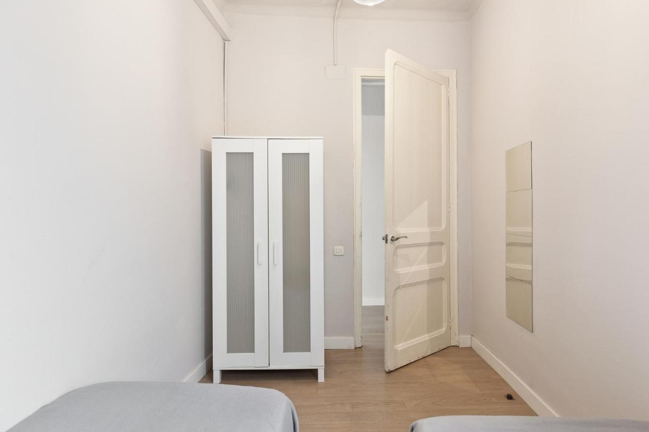 Sagrada Familia IV By Enjoy Apartments برشلونة المظهر الخارجي الصورة